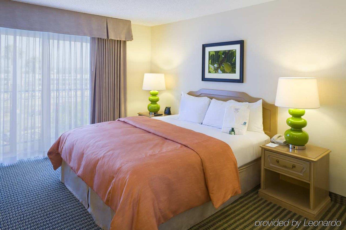 Embassy Suites By Hilton Anaheim North Bilik gambar